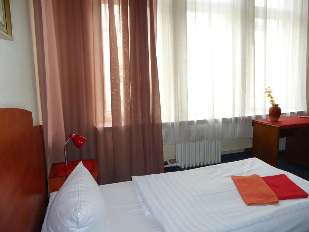 Hotel-Pension Insel Rugen Berlino Camera foto