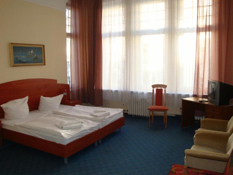 Hotel-Pension Insel Rugen Berlino Esterno foto